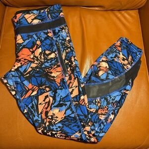 Lululemon Fast & Free HR Leggings Size 8 patterned blue